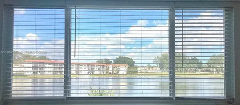 9423 S Hollybrook Lake Drive Pembroke Pines FL 33025