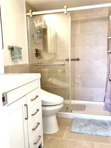 9423 S Hollybrook Lake Drive Pembroke Pines FL 33025