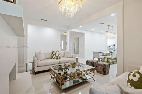 16140 Aberdeen Way Miami Lakes FL 33014