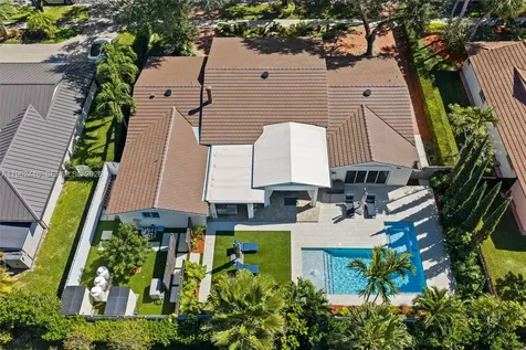 16140 Aberdeen Way Miami Lakes FL 33014
