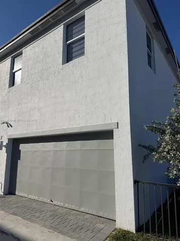 12486 SW 248 Miami FL 33032