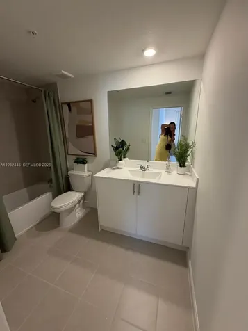 12486 SW 248 Miami FL 33032