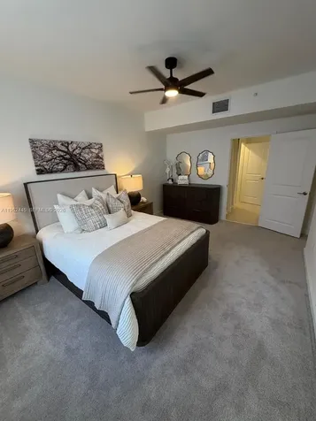 12486 SW 248 Miami FL 33032