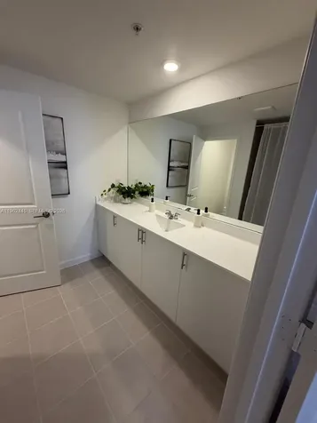 12486 SW 248 Miami FL 33032