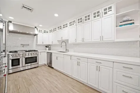 400 SW 62nd Avenue Plantation FL 33317