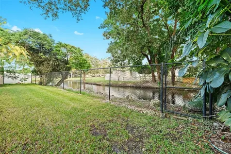 400 SW 62nd Avenue Plantation FL 33317