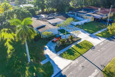 400 SW 62nd Avenue Plantation FL 33317