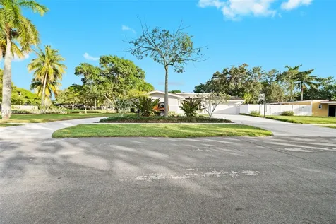 400 SW 62nd Avenue Plantation FL 33317