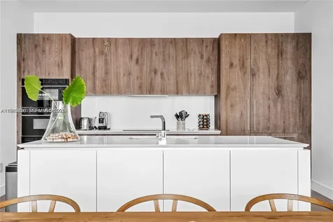 650 NE 32nd Street Miami FL 33137