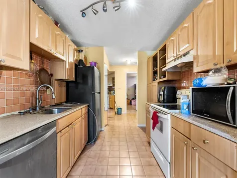 2621 N Carambola Circle N Coconut Creek FL 33066