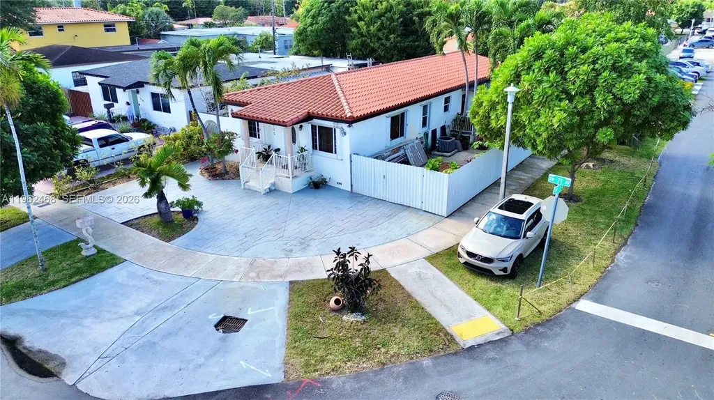 300 SW 71st Avenue Miami FL 33144