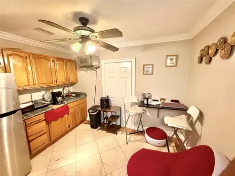 300 SW 71st Avenue Miami FL 33144