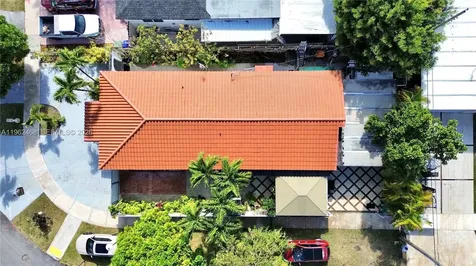 300 SW 71st Avenue Miami FL 33144