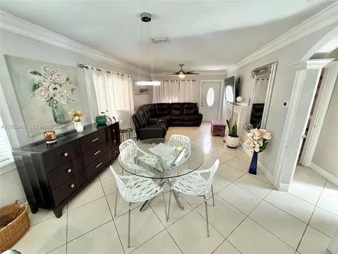 300 SW 71st Avenue Miami FL 33144
