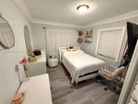 300 SW 71st Avenue Miami FL 33144