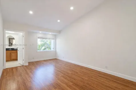 5327 Sapphire Valley Boca Raton FL 33486