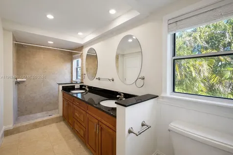 5327 Sapphire Valley Boca Raton FL 33486