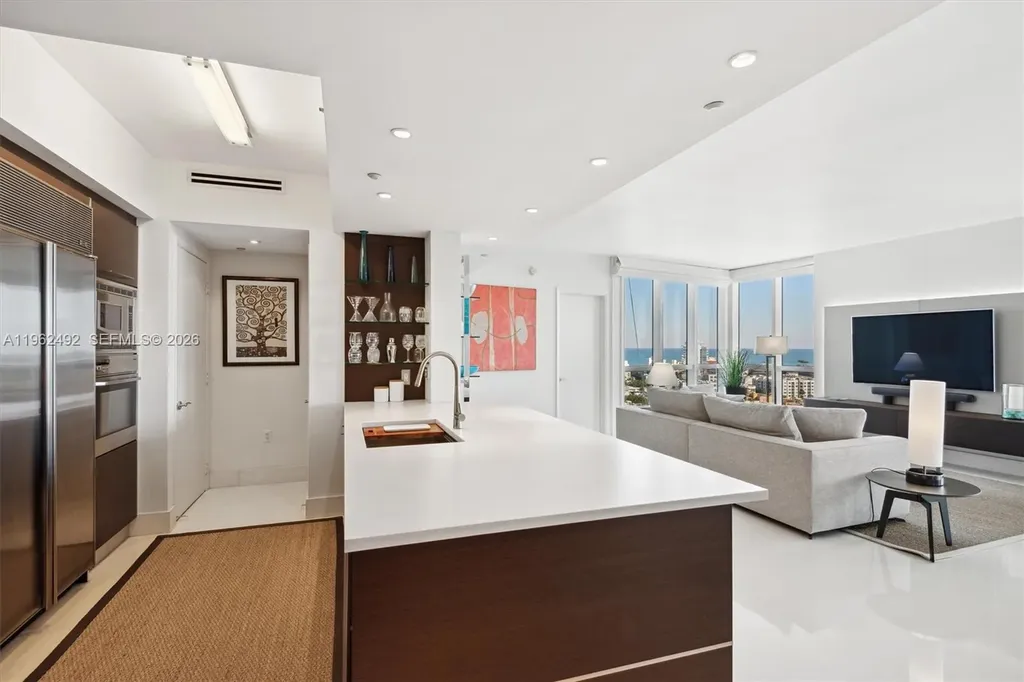 400 Alton Road Miami Beach FL 33139