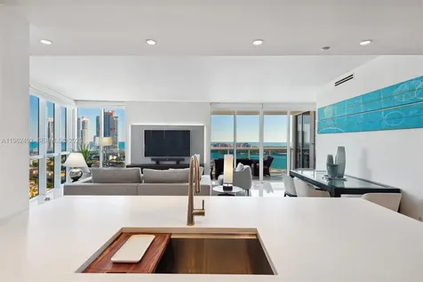 400 Alton Road Miami Beach FL 33139