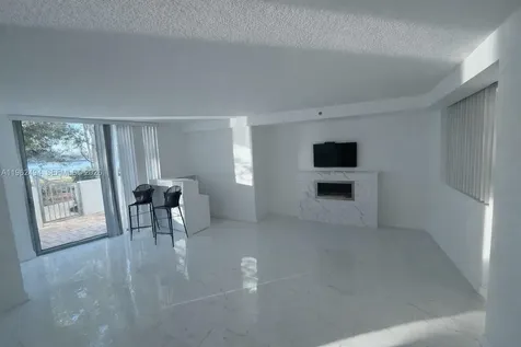 2641 N Flamingo Road Sunrise FL 33323