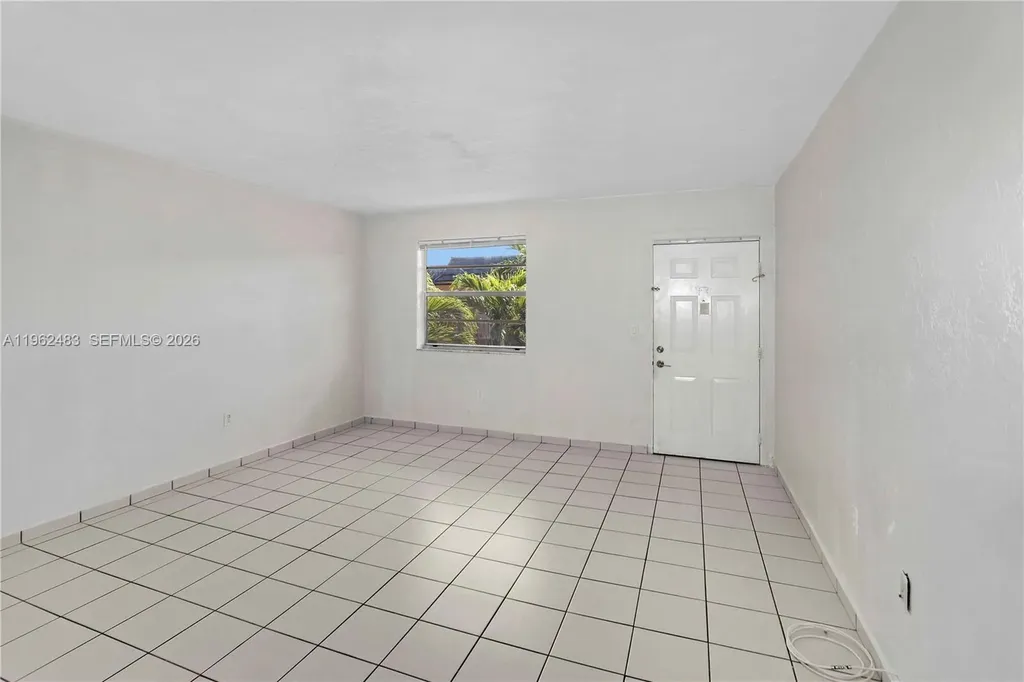 4655 Palm Avenue Hialeah FL 33012