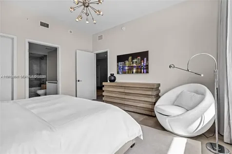 650 NE 32nd Street Miami FL 33137