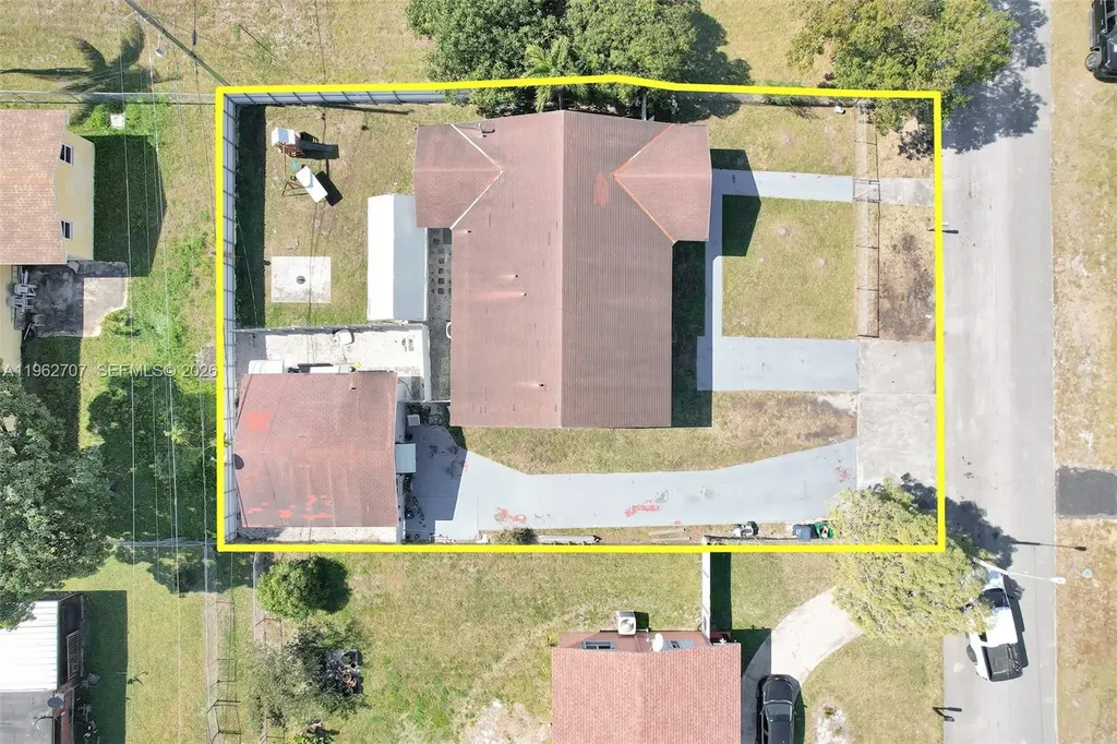 3280 NW 213th Terrace Miami Gardens FL 33056