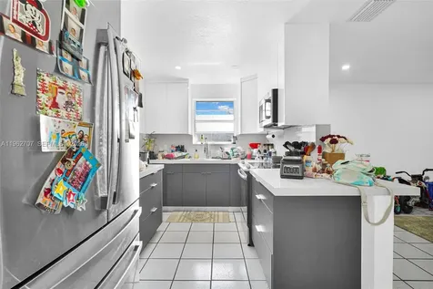 3280 NW 213th Terrace Miami Gardens FL 33056