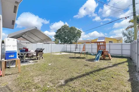 3280 NW 213th Terrace Miami Gardens FL 33056