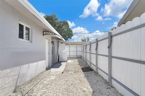 3280 NW 213th Terrace Miami Gardens FL 33056