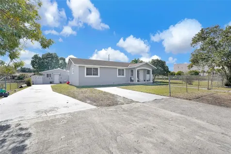 3280 NW 213th Terrace Miami Gardens FL 33056