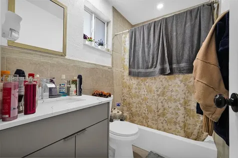 3280 NW 213th Terrace Miami Gardens FL 33056
