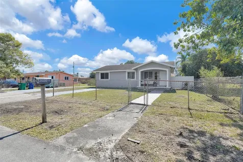 3280 NW 213th Terrace Miami Gardens FL 33056