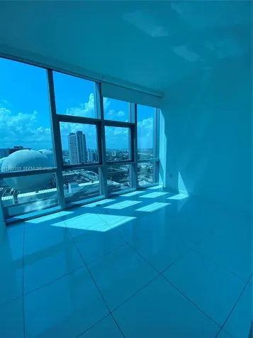 851 NE 1st Avenue Miami FL 33132