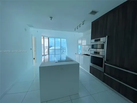 851 NE 1st Avenue Miami FL 33132