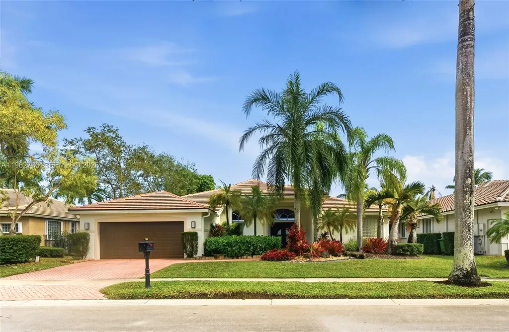 2562 Eagle Run Lane Weston FL 33327