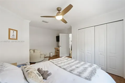 2562 Eagle Run Lane Weston FL 33327