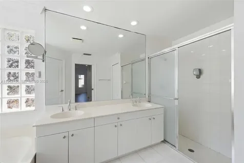 2562 Eagle Run Lane Weston FL 33327