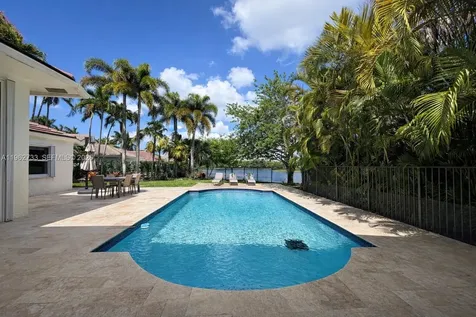 2562 Eagle Run Lane Weston FL 33327