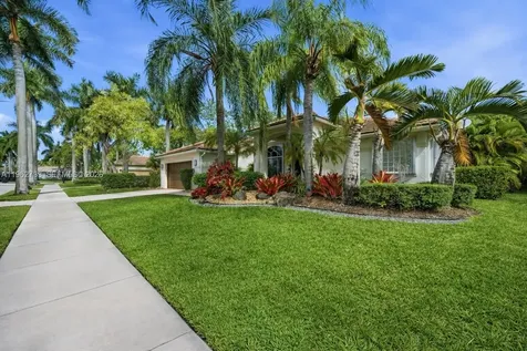 2562 Eagle Run Lane Weston FL 33327