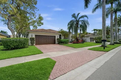2562 Eagle Run Lane Weston FL 33327