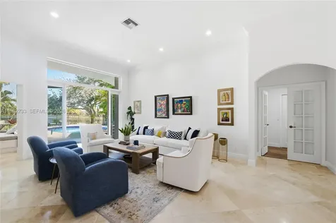 2562 Eagle Run Lane Weston FL 33327