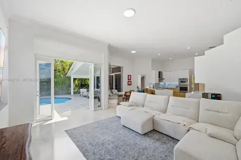 2562 Eagle Run Lane Weston FL 33327