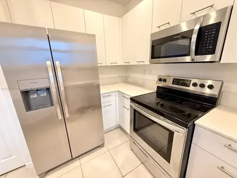 12612 NW 23rd Place Miami FL 33167