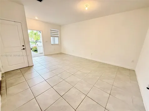 12612 NW 23rd Place Miami FL 33167