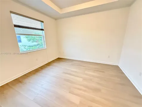 12612 NW 23rd Place Miami FL 33167