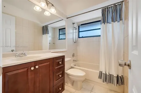 4011 SW 82nd Terrace Davie FL 33328