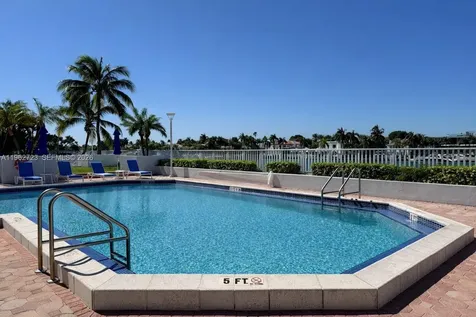 5700 Collins Avenue Miami Beach FL 33140