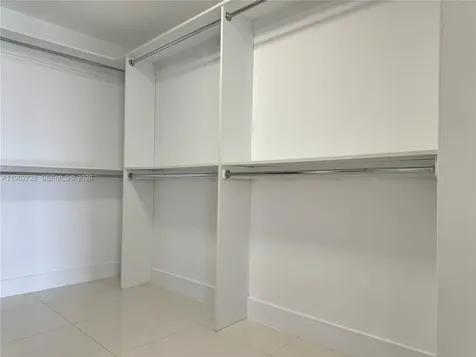 2000 Towerside Terrace Miami FL 33138
