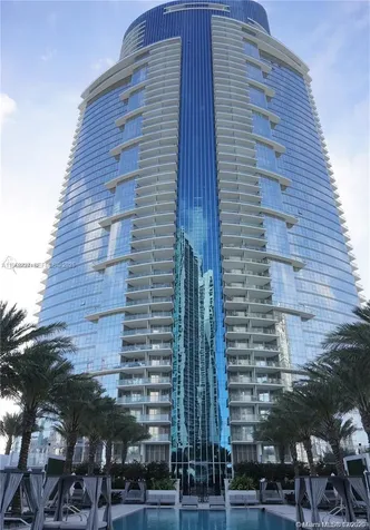 851 NE 1st Avenue Miami FL 33132